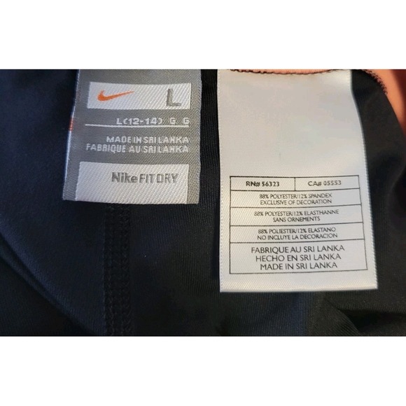 Nike Crop Flare Workout Yoga Athleisure Pants Size Large Black‎ 227608-040 - Picture 6 of 7